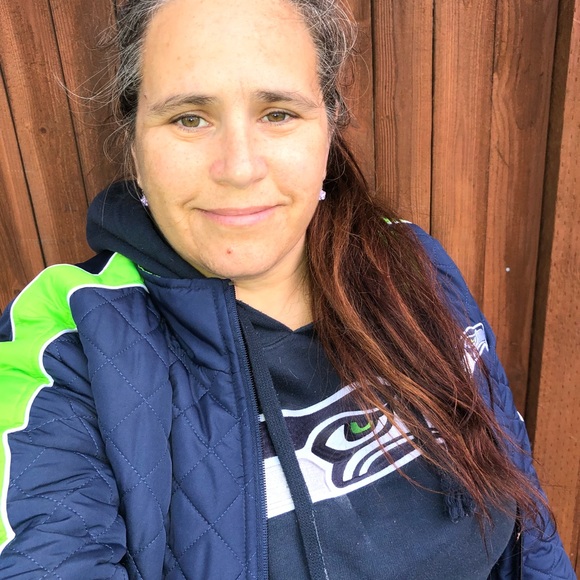 Meet your Posher, Julie - Picture 4 of 4